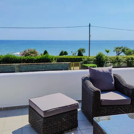 Mira Mare Beachfront 別荘