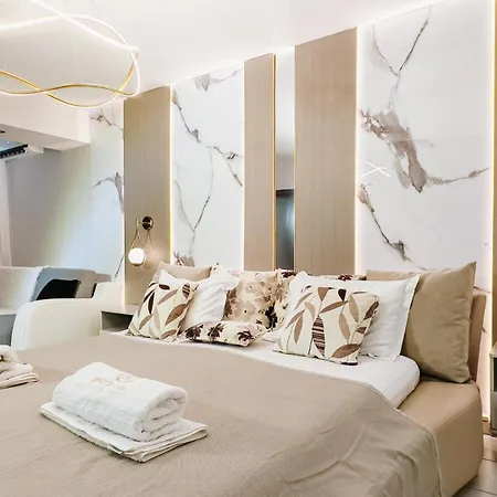 Mira Mare Beachfront 네아 스키오니