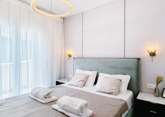 Mira Mare Beachfront *