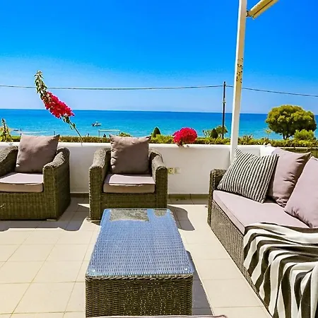 Mira Mare Beachfront * 네아 스키오니