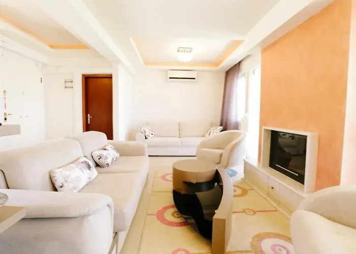 Mira Mare Beachfront 度假居 尼尔斯吉尼