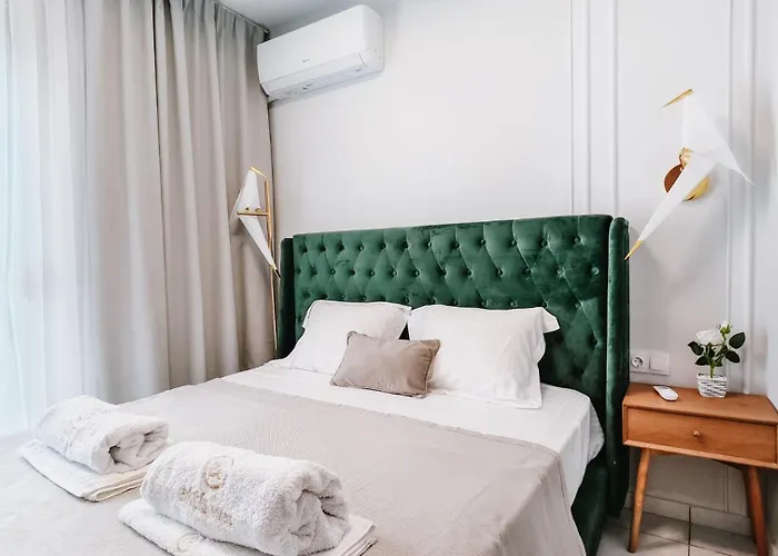 Mira Mare Beachfront 尼尔斯吉尼