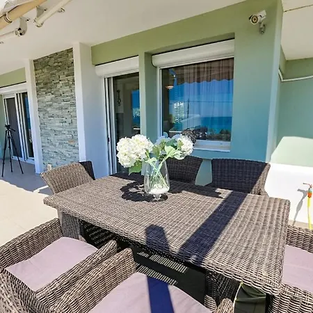 Mira Mare Beachfront