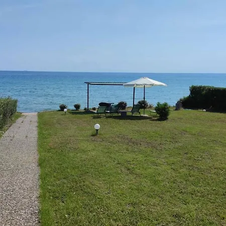 Mira Mare Beachfront *