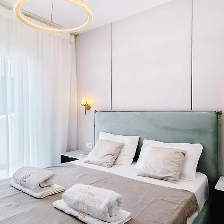 Mira Mare Beachfront *