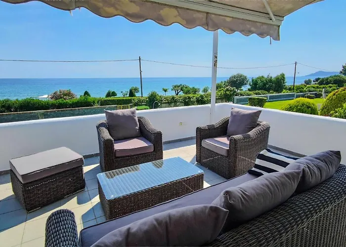 Mira Mare Beachfront * Nea Skioni